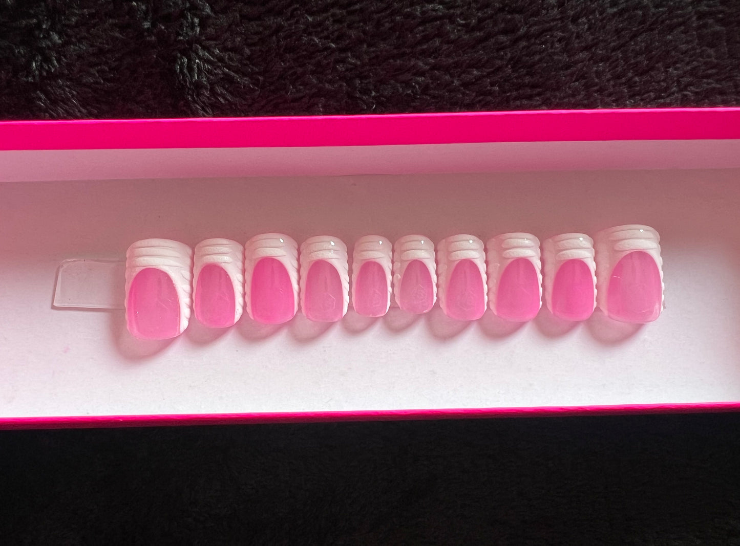 Press On Nailz